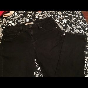 Black skinny jeans